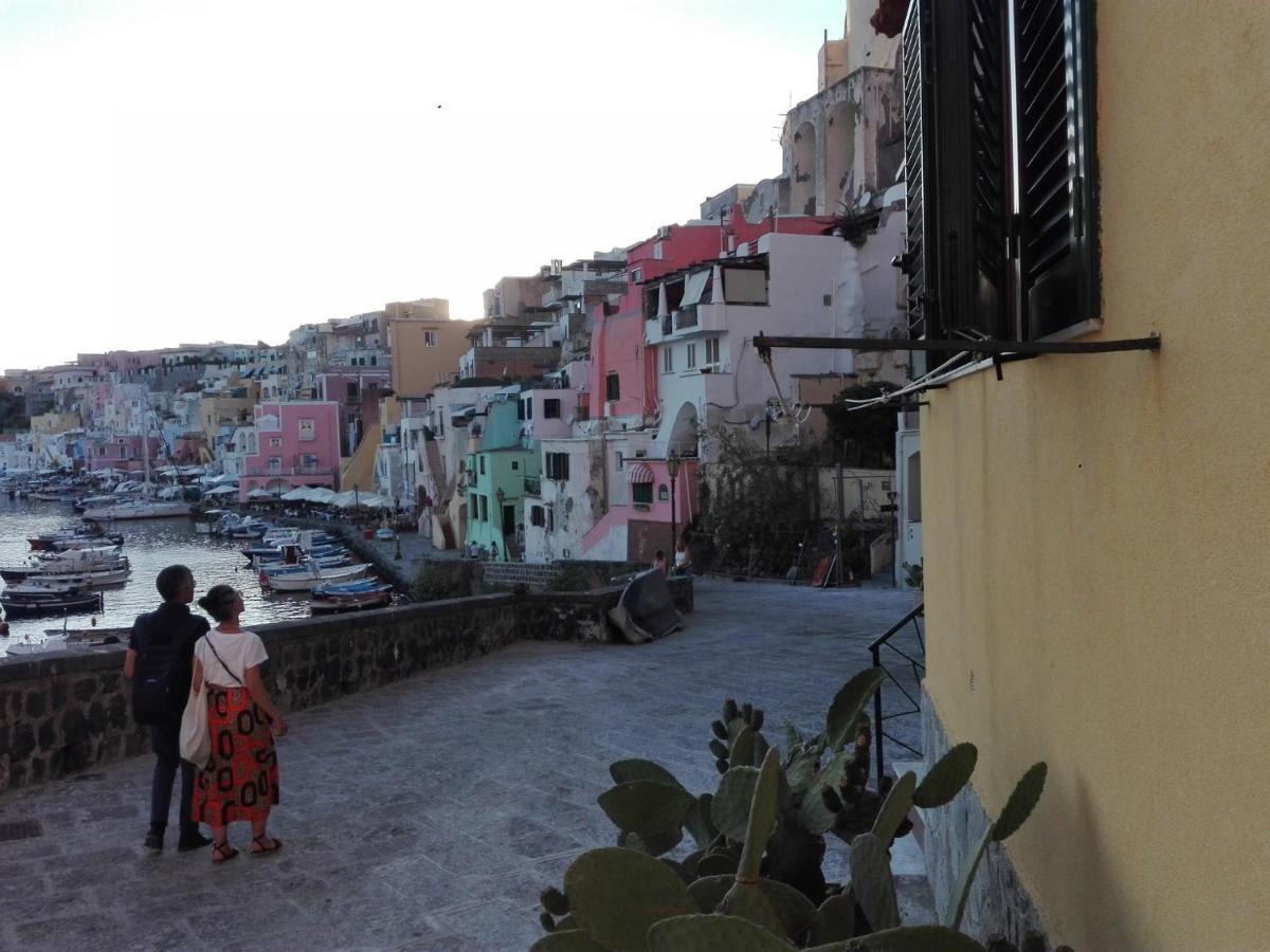 Residenza Mena Marina Corricella Lägenhet Procida Exteriör bild