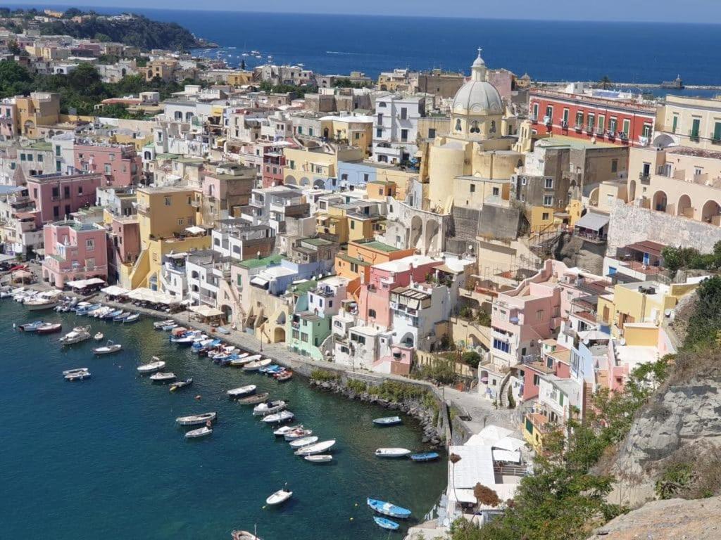 Residenza Mena Marina Corricella Lägenhet Procida Exteriör bild